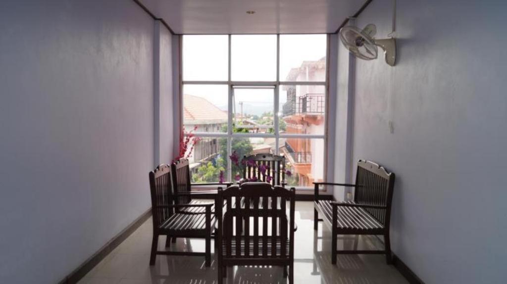 Phou Ang Kham 2 Hotel Vang Vieng Exterior foto