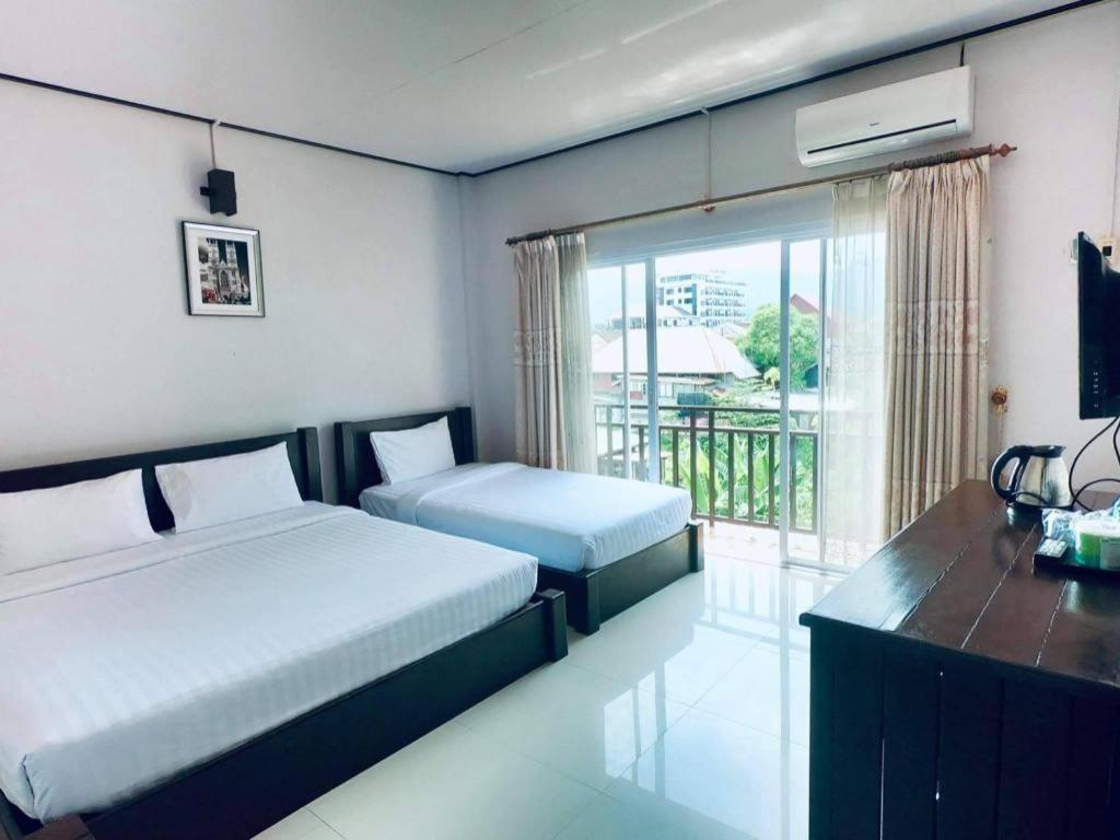 Phou Ang Kham 2 Hotel Vang Vieng Exterior foto