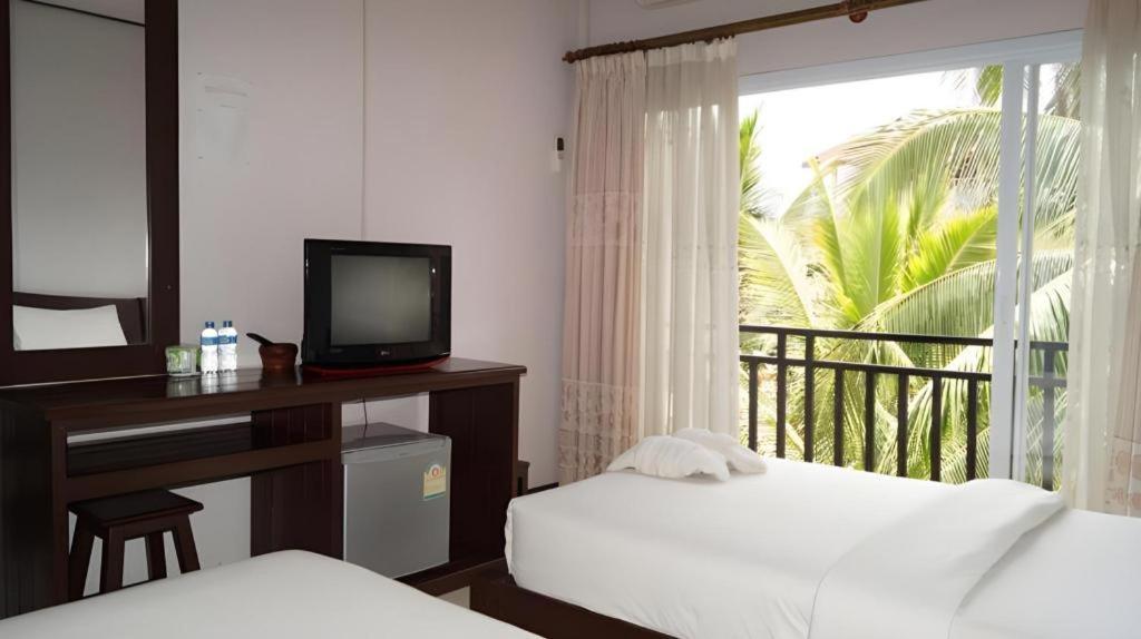 Phou Ang Kham 2 Hotel Vang Vieng Exterior foto