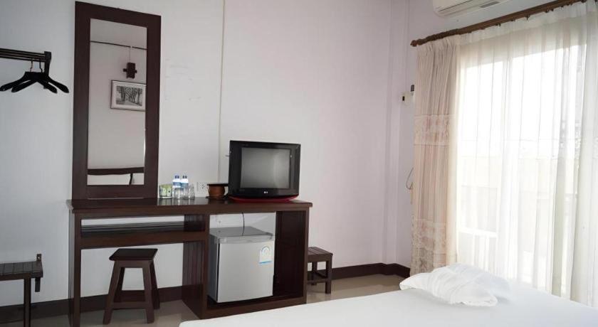 Phou Ang Kham 2 Hotel Vang Vieng Exterior foto